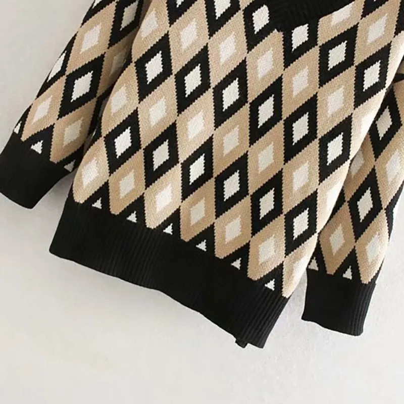 Geometric Print Women Knitted Sweater V Neck